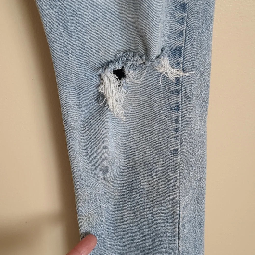 511 Slim Levi's Patch Jeans Light Wash Distressed (Kids Size 14 Regular)